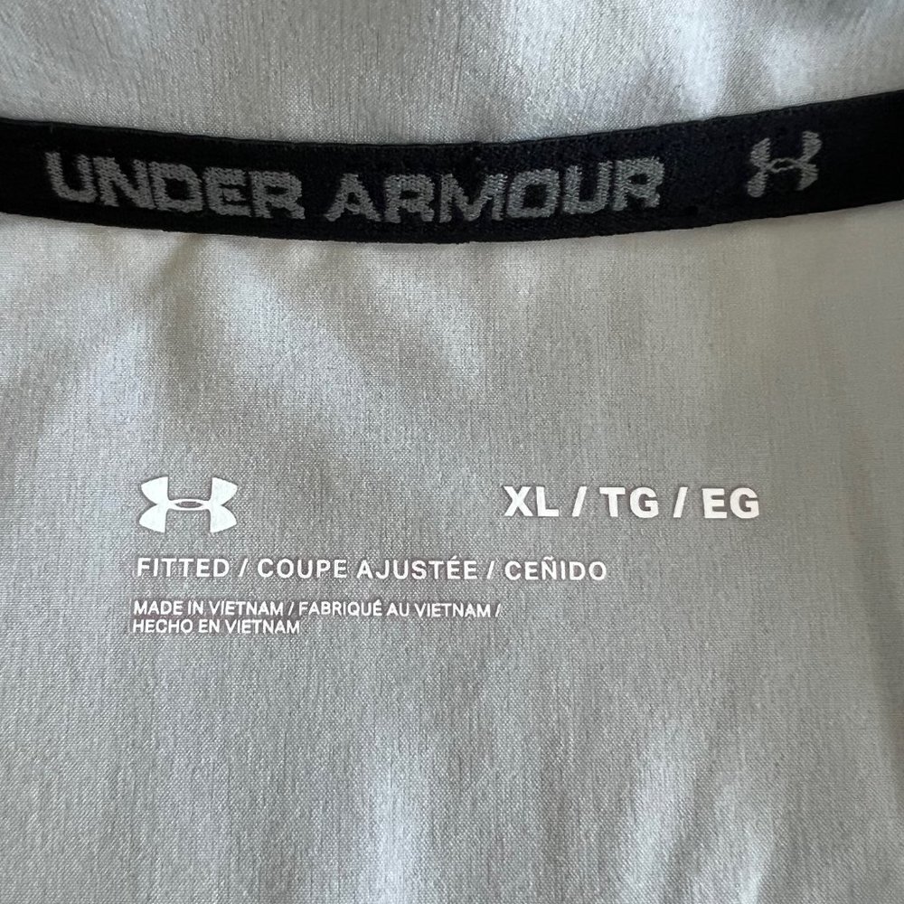 Under Armour Vest Dark Grey and Light Grey - Picture 4 of 4